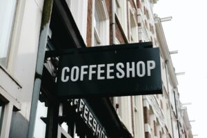 Find Open Coffee Shops Near You Right Now